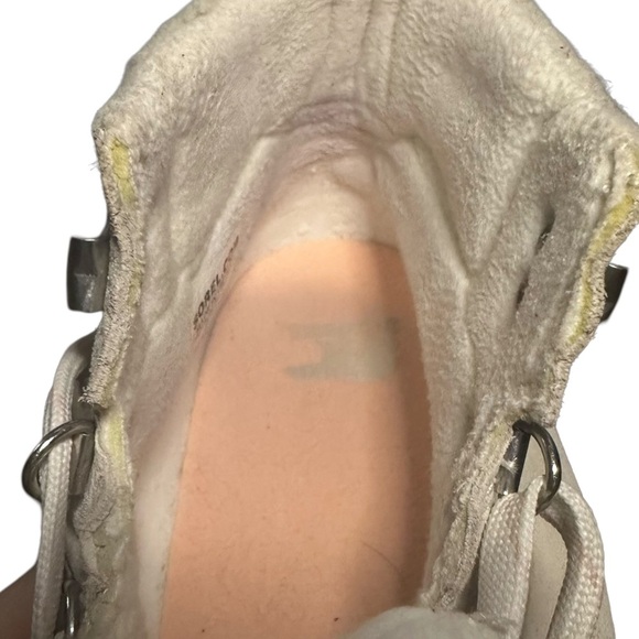 Sorel Women's Out N About III Conquest Winter Ankle Boot - Chalk, Sea Salt - Picture 10 of 13